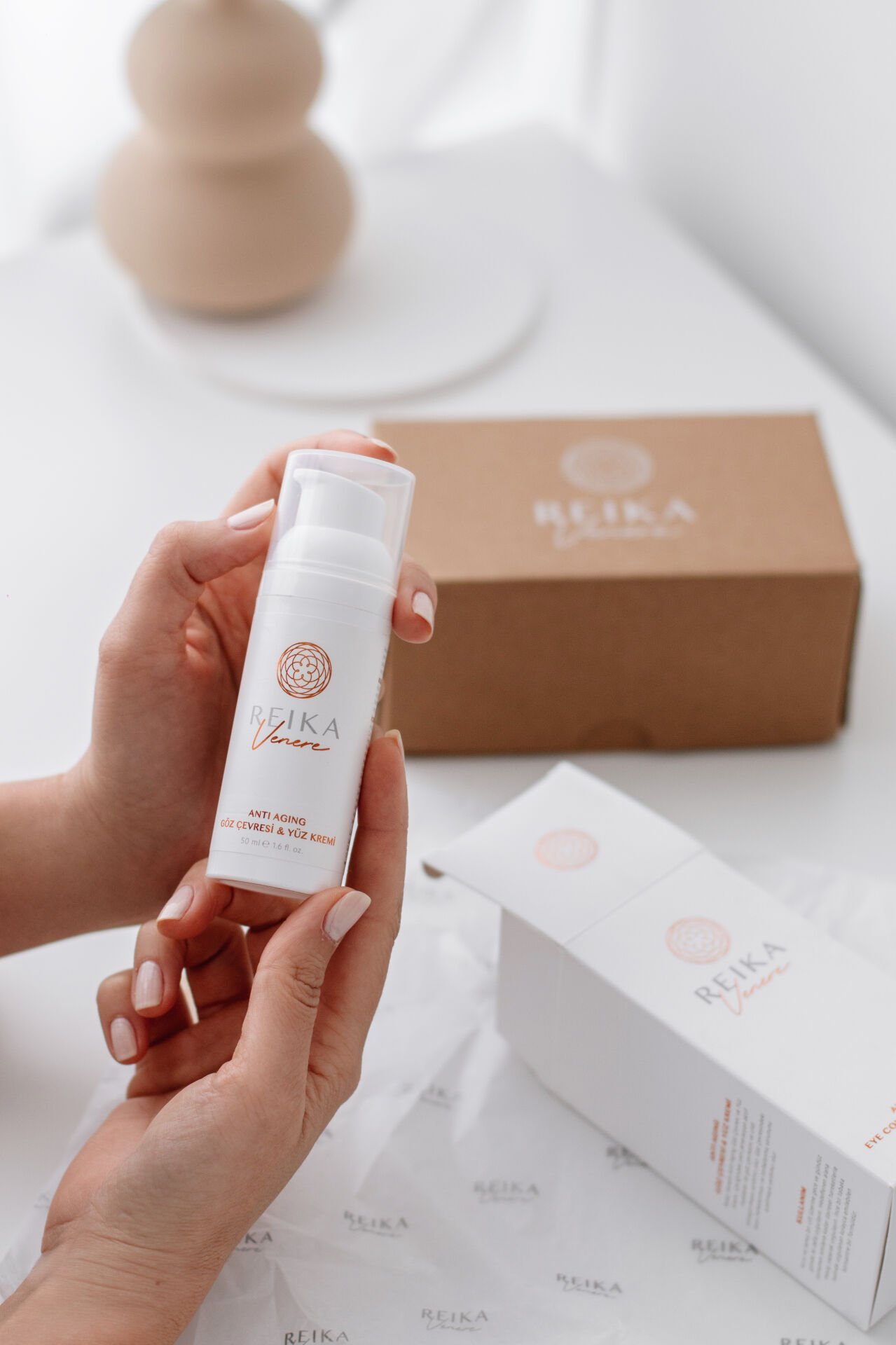 REIKA VENERE Anti Aging Göz Çevresi Ve Yüz Kremi (50 ML)